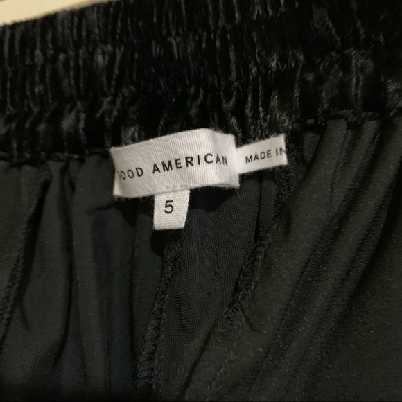 Good American Hi -Waist Wide Leg Crinkle Black Velvet pants. Size 5 (2XL) NWOT - Picture 4 of 10